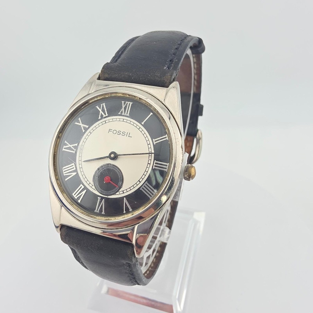 Vtg 1990s FOSSIL Mens Watch TM-6218 Art Deco Black Leather Retro Silver 7.75"